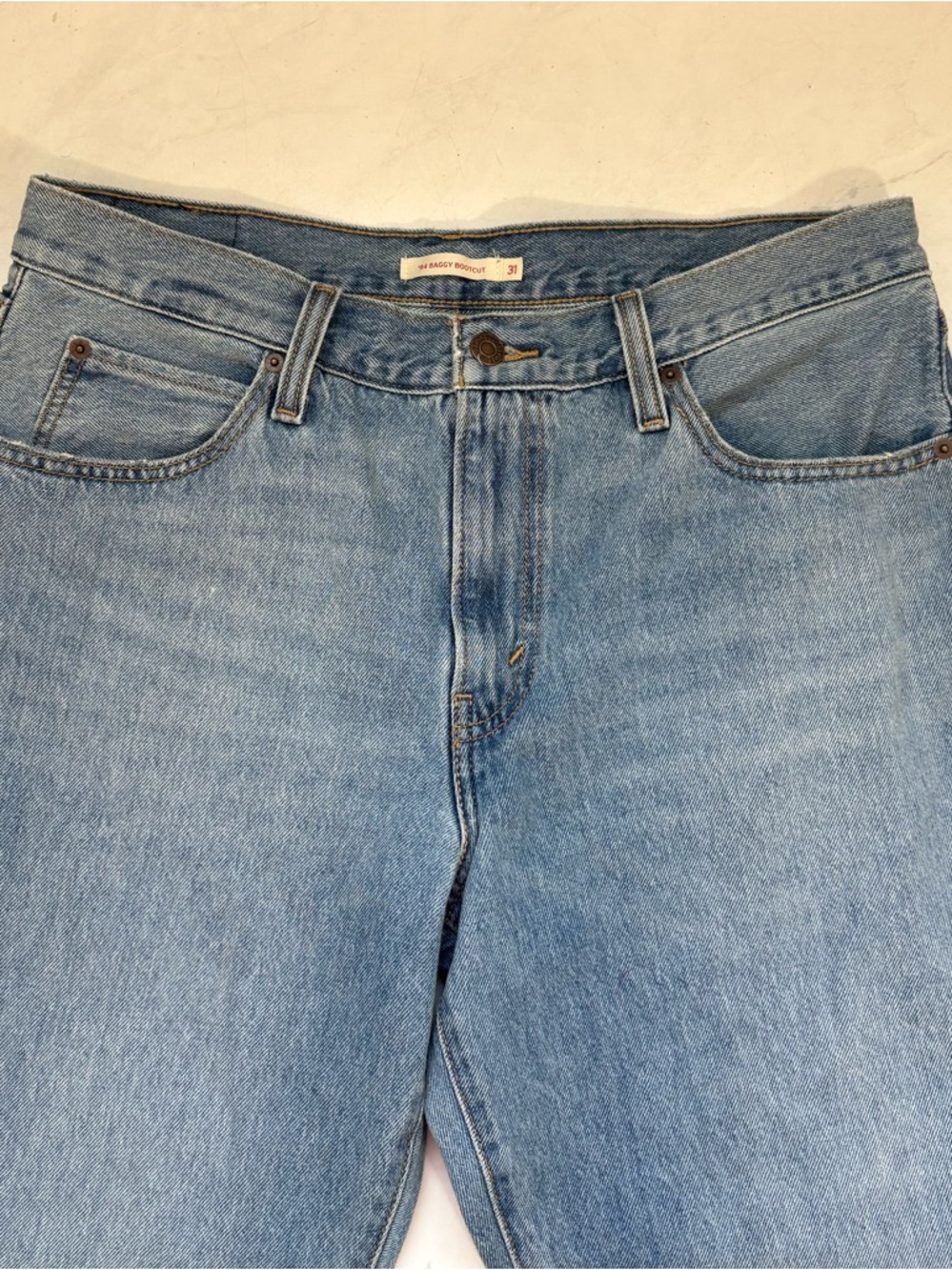 Levi’s Size 31 ‘94 Baggy Bootcut Jeans Light Wash Relaxed Punk 90s Retro Denim - Picture 3 of 7